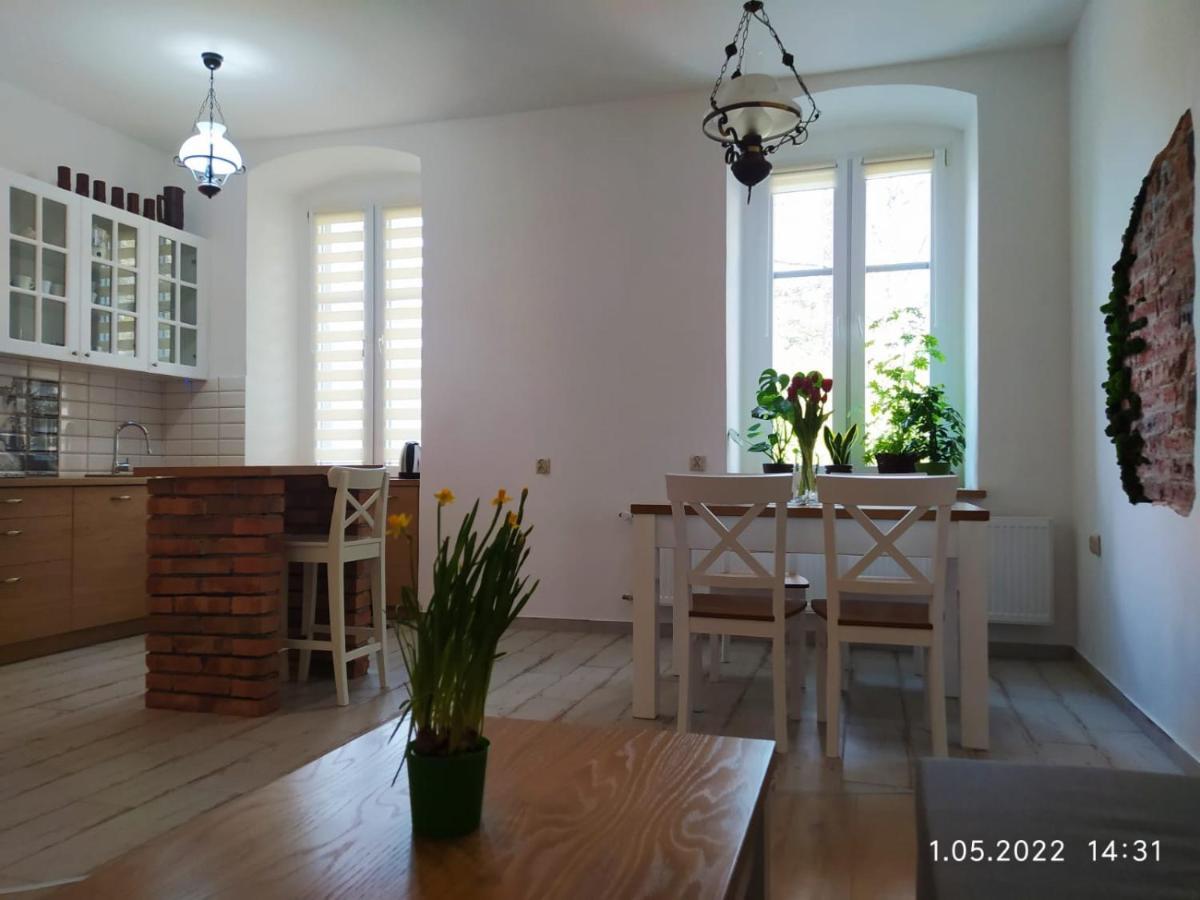 Apartament Przy Zamku Pszczyna Extérieur photo